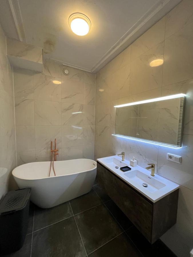 Artistic Independent Apartment, City Centre Dordrecht Luaran gambar